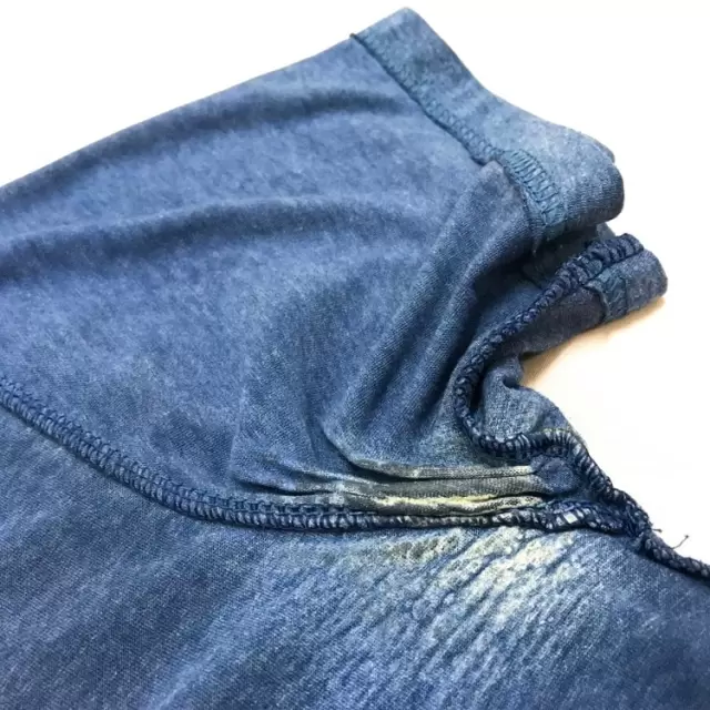 Cómo quitar manchas de sudor en ropa de color
