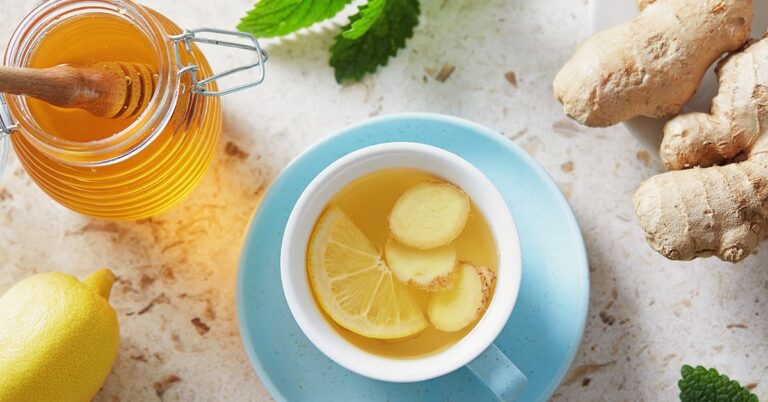 Infusion de jengibre miel y limón