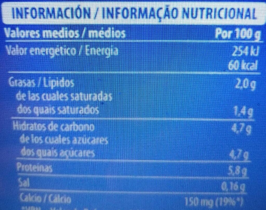 Calorías e información nutricional de yogur griego light Yogurt
